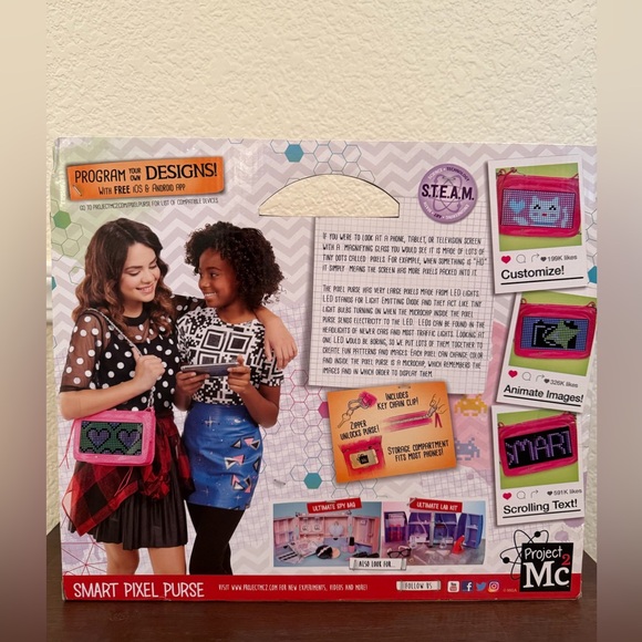 Project Mc2 Pixel Purse Pink Medium Interactive Electronic Purse iOS Android - Picture 2 of 9